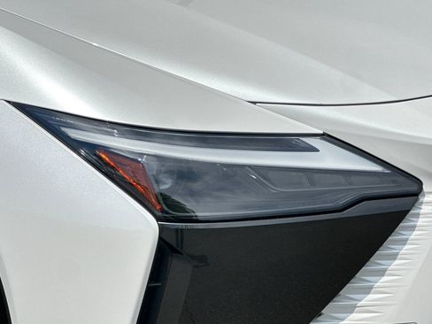 Certified 2025 Lexus RZ 450e AWD/4WD image 13