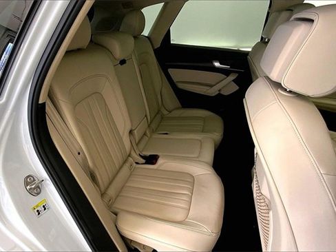 Certified 2023 Audi Q5 2.0T Premium Plus image 27