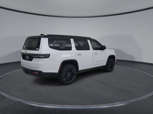 New 2026 Jeep Grand Wagoneer Summit AWD/4WD image 15