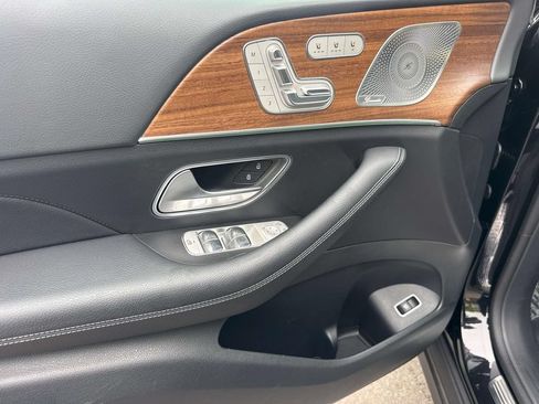 Used 2025 Mercedes-Benz GLE 350 4MATIC image 23