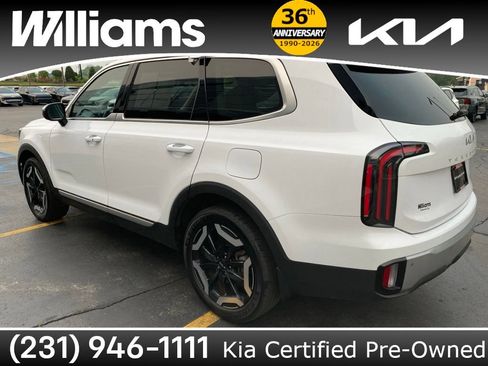 Used 2023 Kia Telluride EX w/ EX Captain's Chair Package AWD/4WD image 8