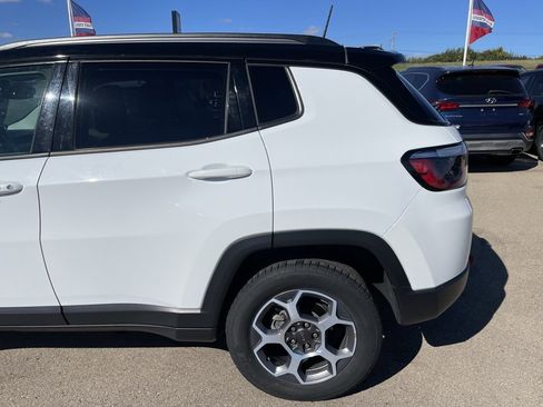 Used 2022 Jeep Compass Trailhawk w/ Trailhawk Convenience Group image 34