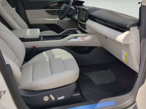 New 2026 Lincoln Nautilus Premier w/ Equipment Group 102A AWD/4WD image 24