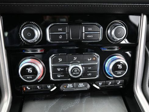 Used 2022 GMC Yukon Denali w/ Max Trailering Package image 17