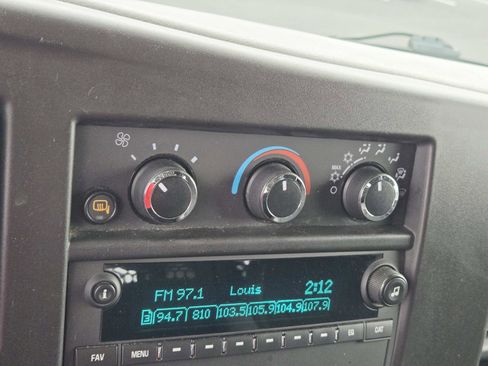 Used 2021 GMC Savana 2500 w/ Driver Convenience Package image 23