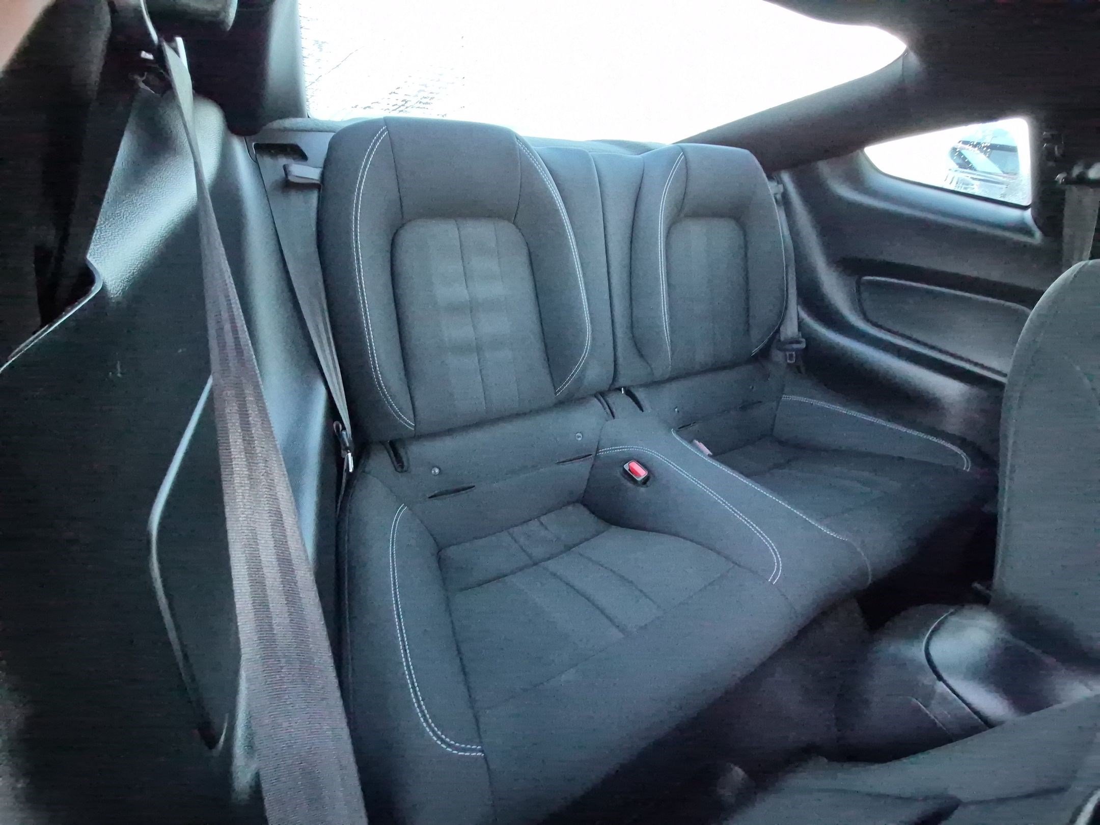 Used 2021 Ford Mustang Coupe RWD image 31