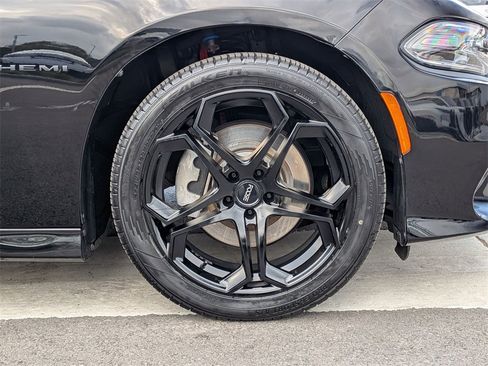 Used 2021 Dodge Charger R/T w/ Blacktop Package image 26