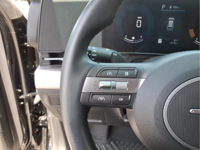 Used 2025 Hyundai Kona SEL AWD/4WD image 24