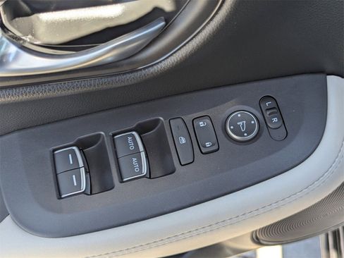 New 2026 Honda HR-V EX-L image 13