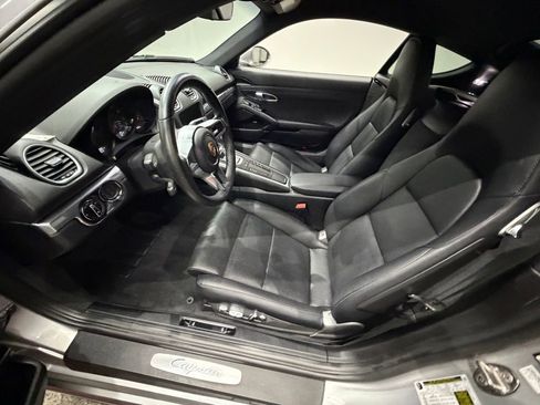 Used 2019 Porsche 718 Cayman RWD image 25