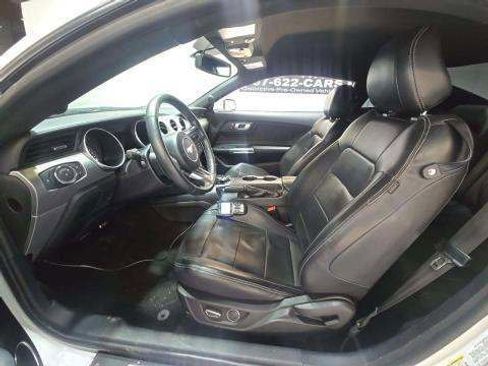 Used 2019 Ford Mustang GT Premium image 8