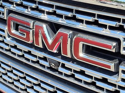 Used 2022 GMC Sierra 2500 Denali AWD/4WD image 29