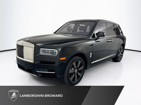 Used 2024 Rolls-Royce Cullinan AWD/4WD image 1