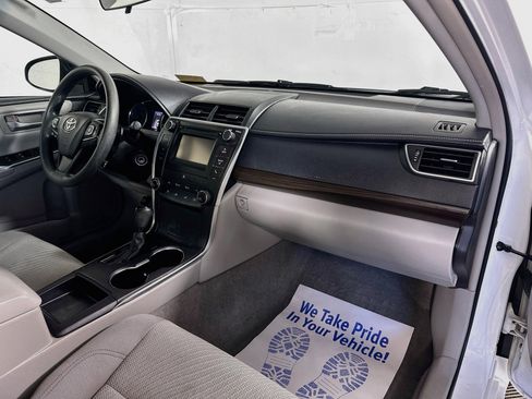 Used 2016 Toyota Camry LE FWD image 26