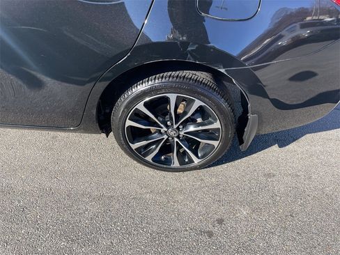 Used 2017 Toyota Corolla SE image 10