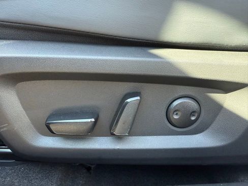 New 2025 Mitsubishi Outlander SE image 20