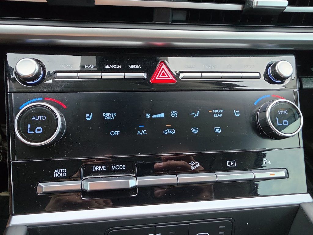 Used 2026 Hyundai Santa Fe SEL FWD image 21