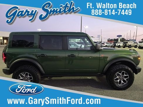 Certified 2025 Ford Bronco Badlands image 1