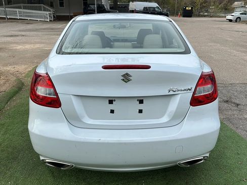 Used 2012 Suzuki Kizashi SE image 7