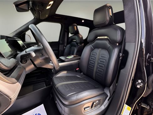Used 2023 Rivian R1T Adventure AWD/4WD image 9