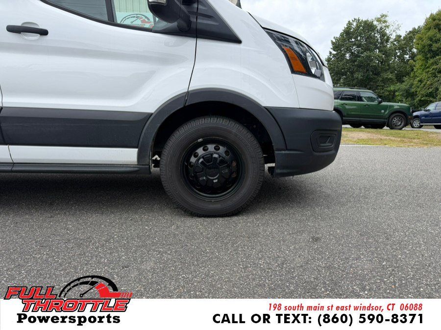 Used 2022 Ford Transit 350 Medium Roof AWD image 26