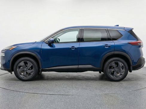 Used 2025 Nissan Rogue SV image 5