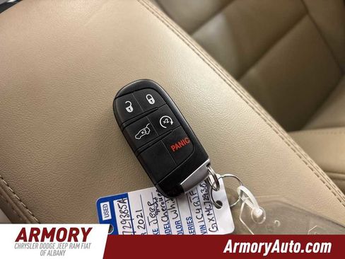 Used 2021 Jeep Grand Cherokee Limited image 23