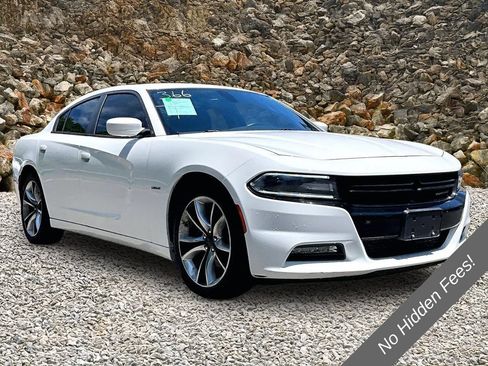 Used 2016 Dodge Charger R/T RWD image 10