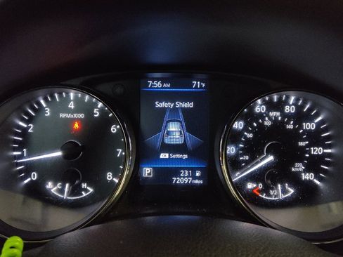 Used 2018 Nissan Rogue SL FWD image 23