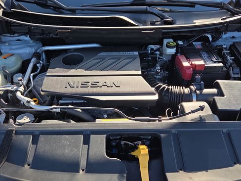 Used 2023 Nissan Rogue SV FWD image 21