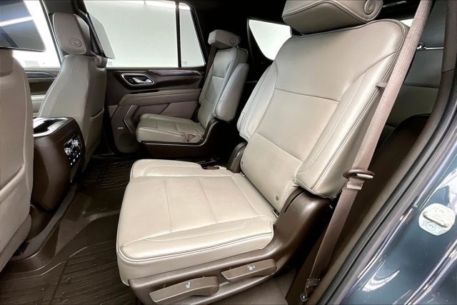 Used 2021 GMC Yukon SLT w/ SLT Premium Package AWD/4WD image 19