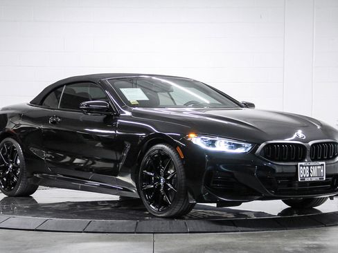 Used 2025 BMW 840i Convertible w/ Comfort Seating Package image 2