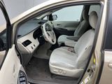 Used 2011 Toyota Sienna LE image 3