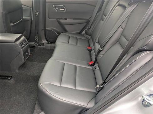 Used 2021 Nissan Rogue SL image 19