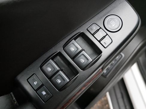 Used 2018 GMC Yukon SLT w/ Open Road Package image 14