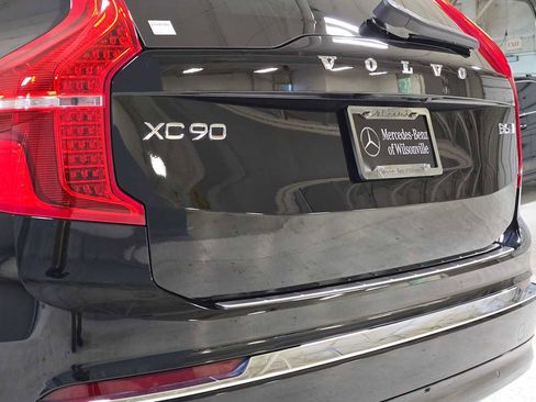 Used 2023 Volvo XC90 B6 Plus w/ Protection Package Premier image 13