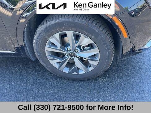 Certified 2023 Kia Sportage SX AWD/4WD image 22