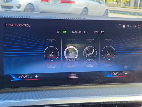 Used 2024 BMW 430i Convertible RWD image 28