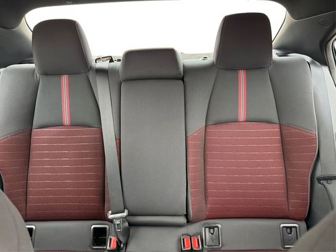 Used 2023 Toyota Corolla SE image 15
