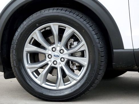 Used 2022 Ford Explorer Limited image 13