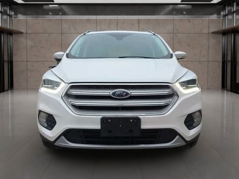 Used 2019 Ford Escape Titanium w/ U9j03 - Titanium Tow Package image 3