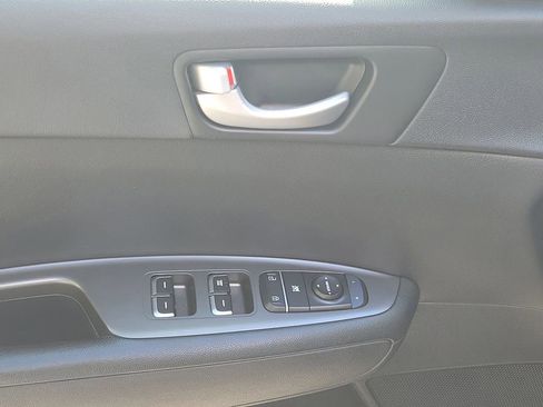 Used 2019 Kia Optima LX image 20