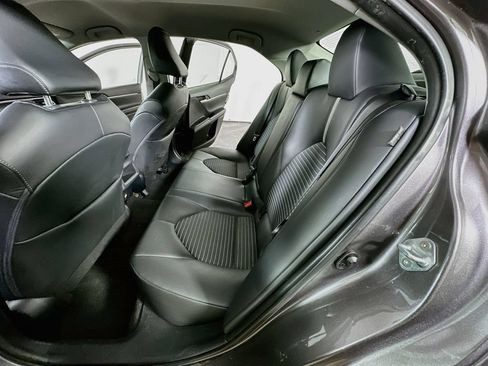 Used 2023 Toyota Camry SE FWD image 14