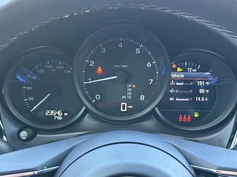 Certified 2023 Porsche Macan Turbo AWD/4WD image 28