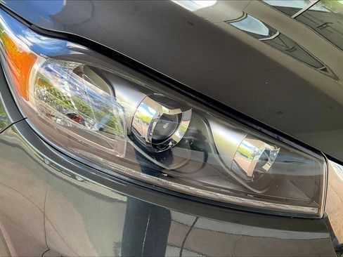 Used 2020 Kia Sorento LX FWD image 31