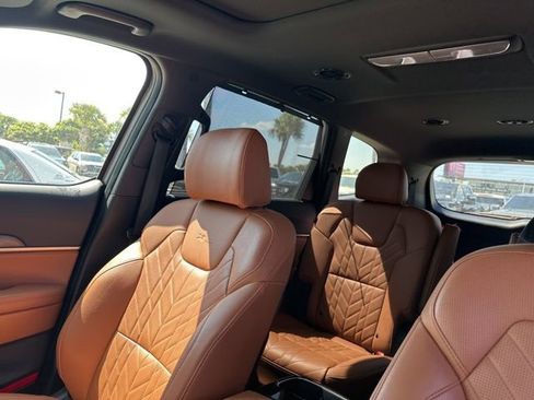 Used 2025 Kia Telluride EX X-Line AWD/4WD image 11