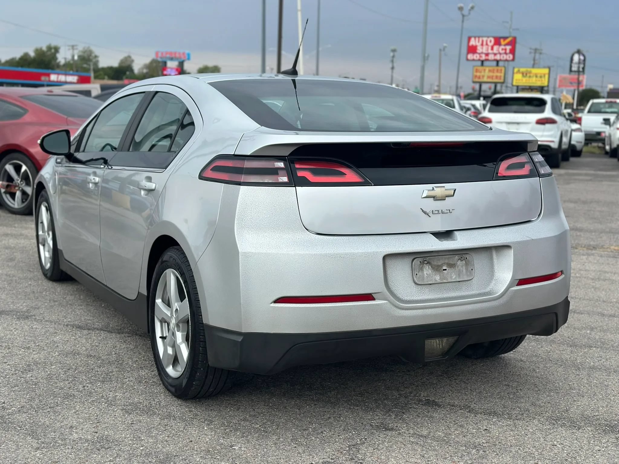 Used 2013 Chevrolet Volt FWD image 8