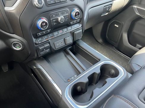 Used 2021 GMC Sierra 1500 AT4 w/ AT4 Premium Package AWD/4WD image 35