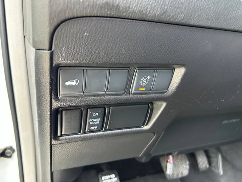 Used 2022 Nissan Armada SL AWD/4WD image 19