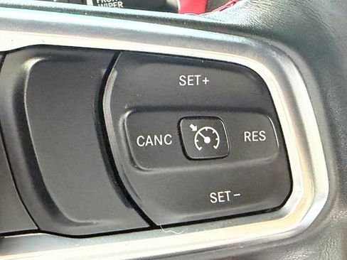 Used 2021 Jeep Gladiator Rubicon AWD/4WD image 28